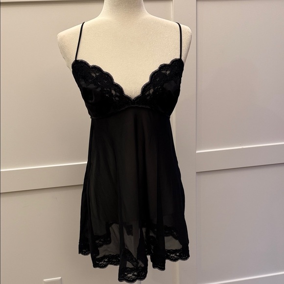 Victoria’s Secret sheer beautifully made black nightgown, lace trim size medium. - Picture 1 of 8